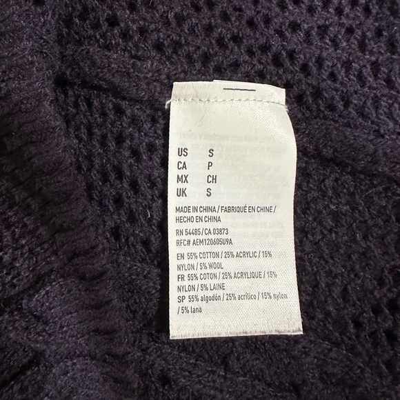 AEO Lightweight Cable Knit Sweater SIZE S - Picture 7 of 7